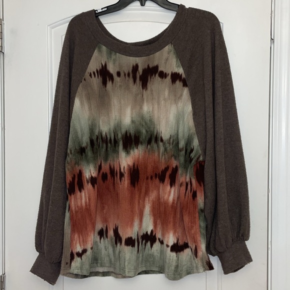 Adora womens sweater. Size XL - Picture 2 of 5